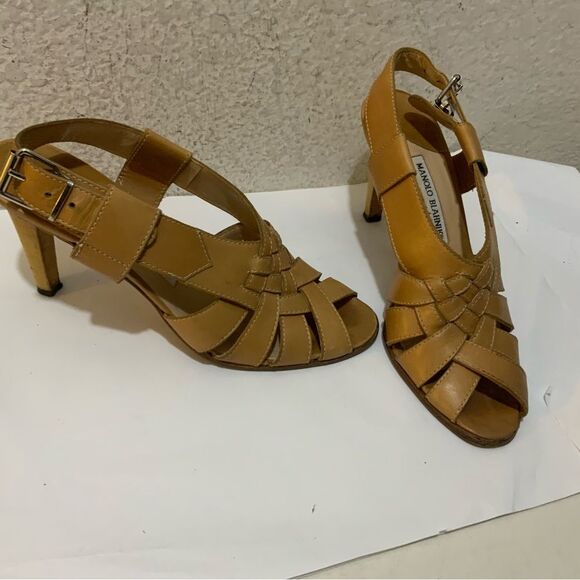 Manolo Blahnik strappy Tan Slingback open toe Heels size 38 - Picture 3 of 8